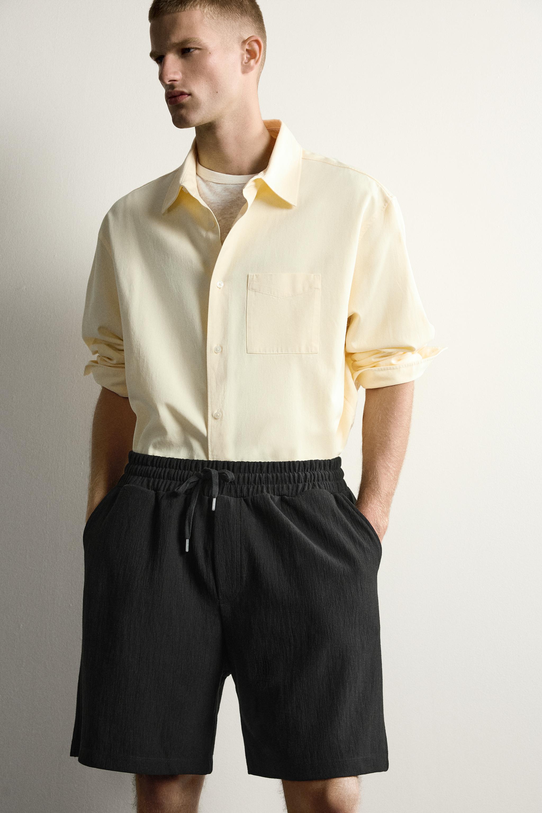 TEXTURED JOGGER SHORTS